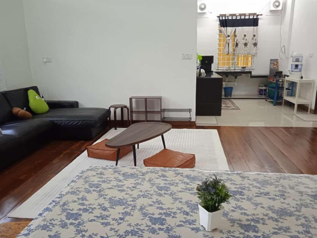 La Wood Homestay Kampung Kuala Besut Eksteriør bilde